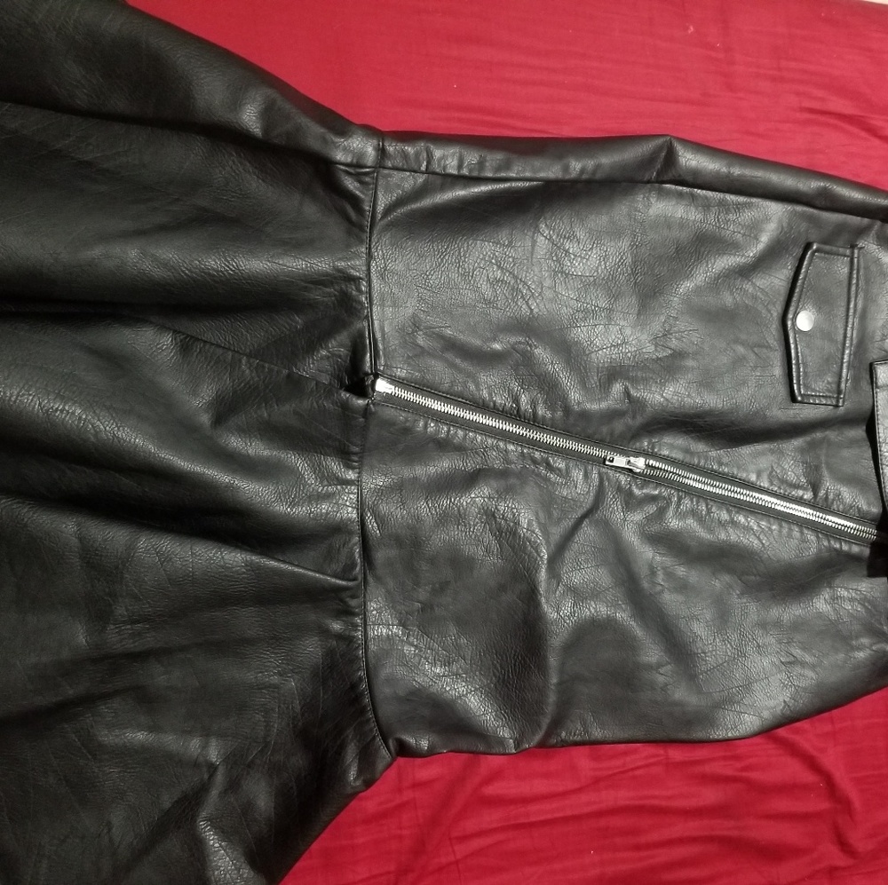H&M LEATHER SKIRT